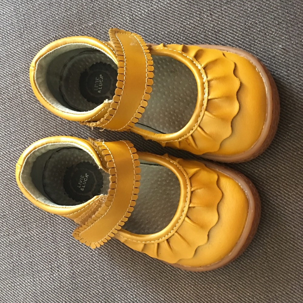 Livie & Luca toddler size 5 shoes